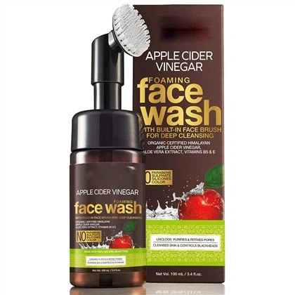 Dziļi attīroša putojoša sejas mazgāšana